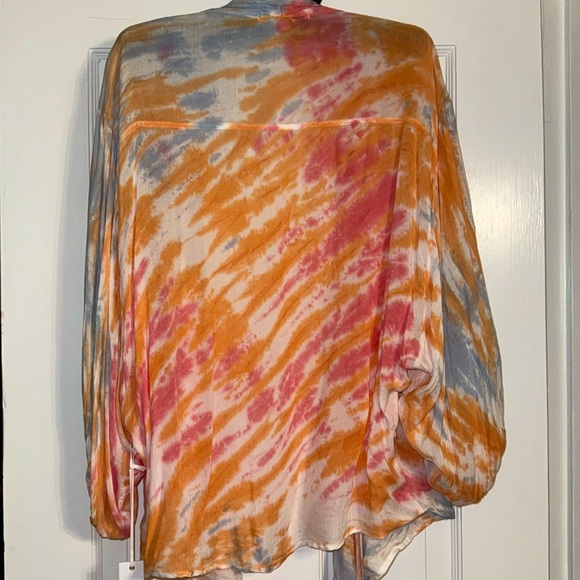 NWT YOUNG FABULOUS & BROKE TIE DYE LONG SLEEVE WRAP TOP - Picture 4 of 4